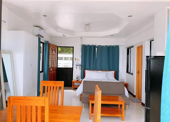 Gasthuis Luna Travellers - Front 4*